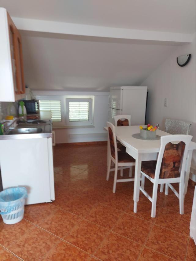 Apartmani Vesna พาก ภายนอก รูปภาพ